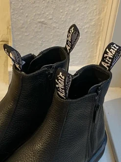 2976 W/Zips Black Milled Nappa