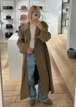 BorakMD coat