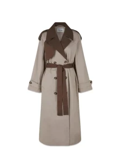 BrodaMD coat