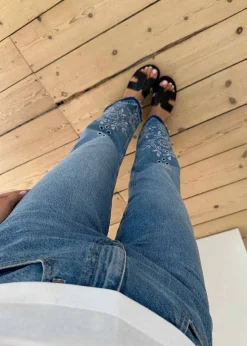 Broderie Anglaise Denim Betzy Cropped