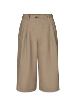 GaleMD 2 long shorts
