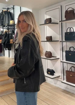 HullaMD solid jacket