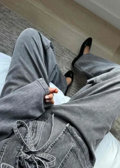 IsoldeMD solid pants