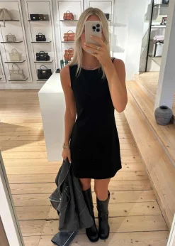 JosefineMD tank flare dress