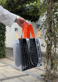 Laundrette mirca bag