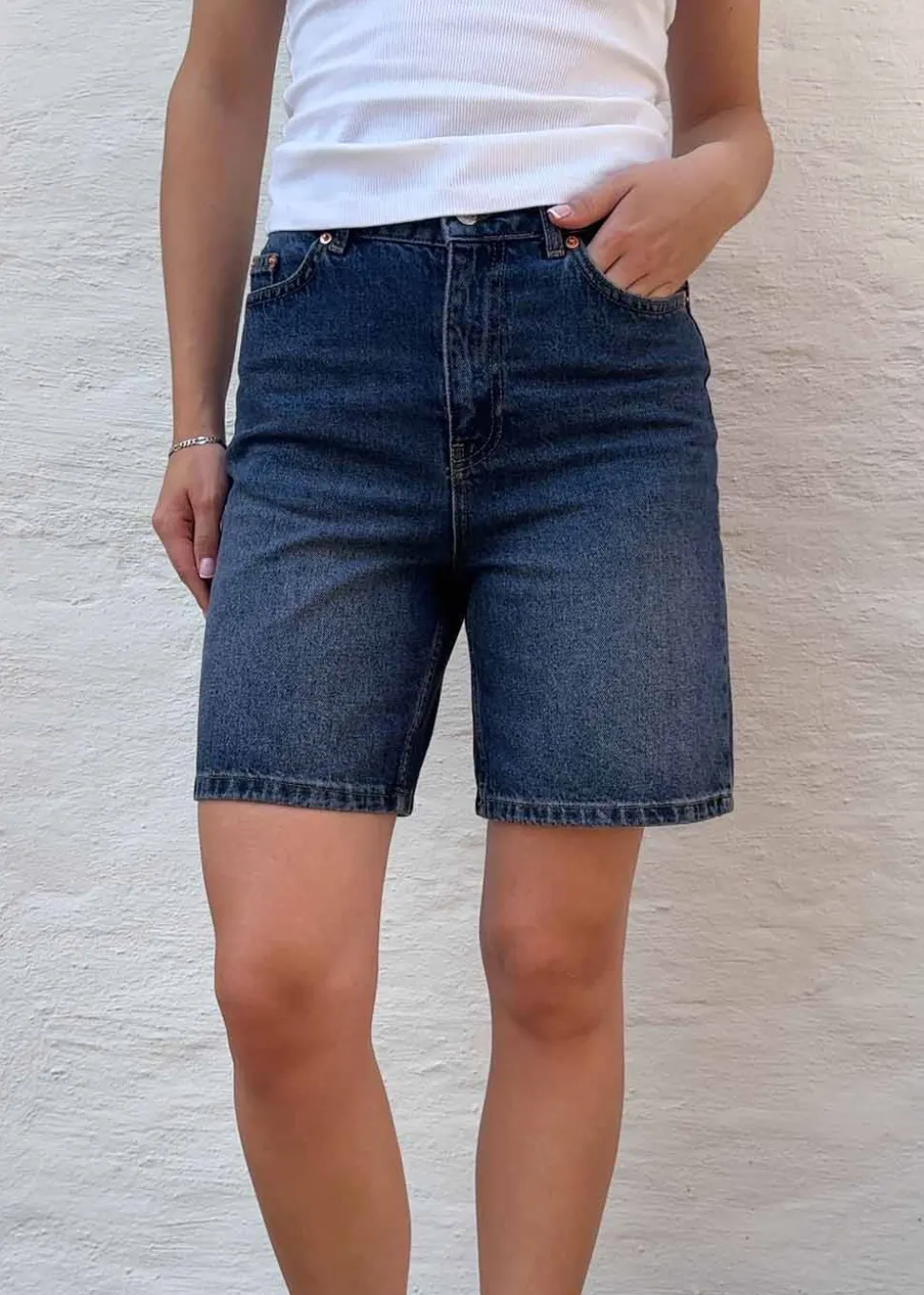 Maggie 90s Rinse Shorts