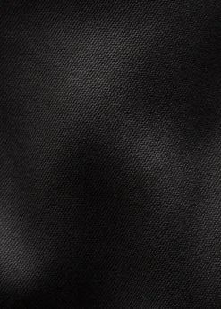 Slim Fit Signature Twill Pointed